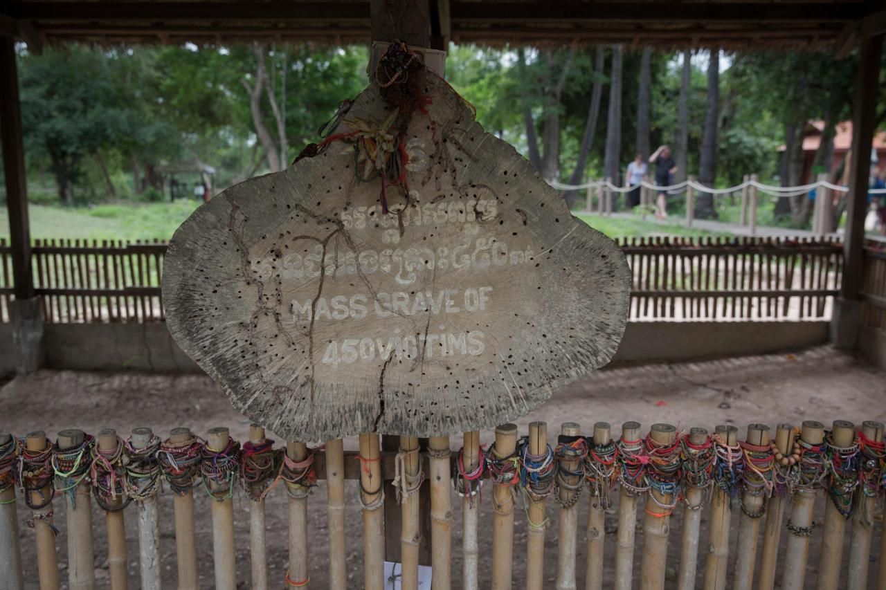 monument i Kambodja Resa Carpe Adventures