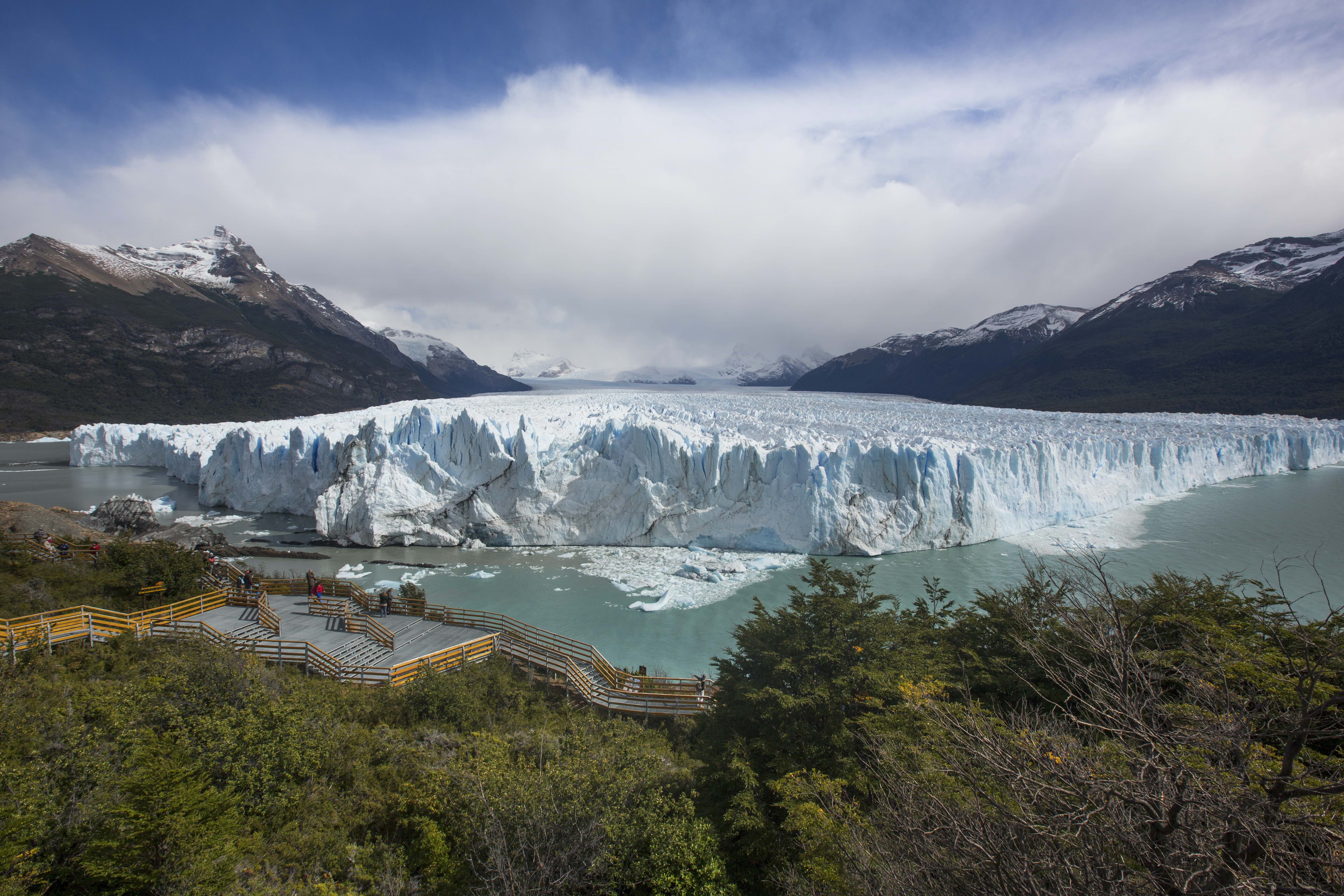 Resa_Argentina_Patagonia_Perito_Moreno_Glacier_nationalpark.jpg